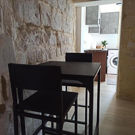 Beautiful 1-Bed Apartment In Hal Qormi ภายนอก รูปภาพ