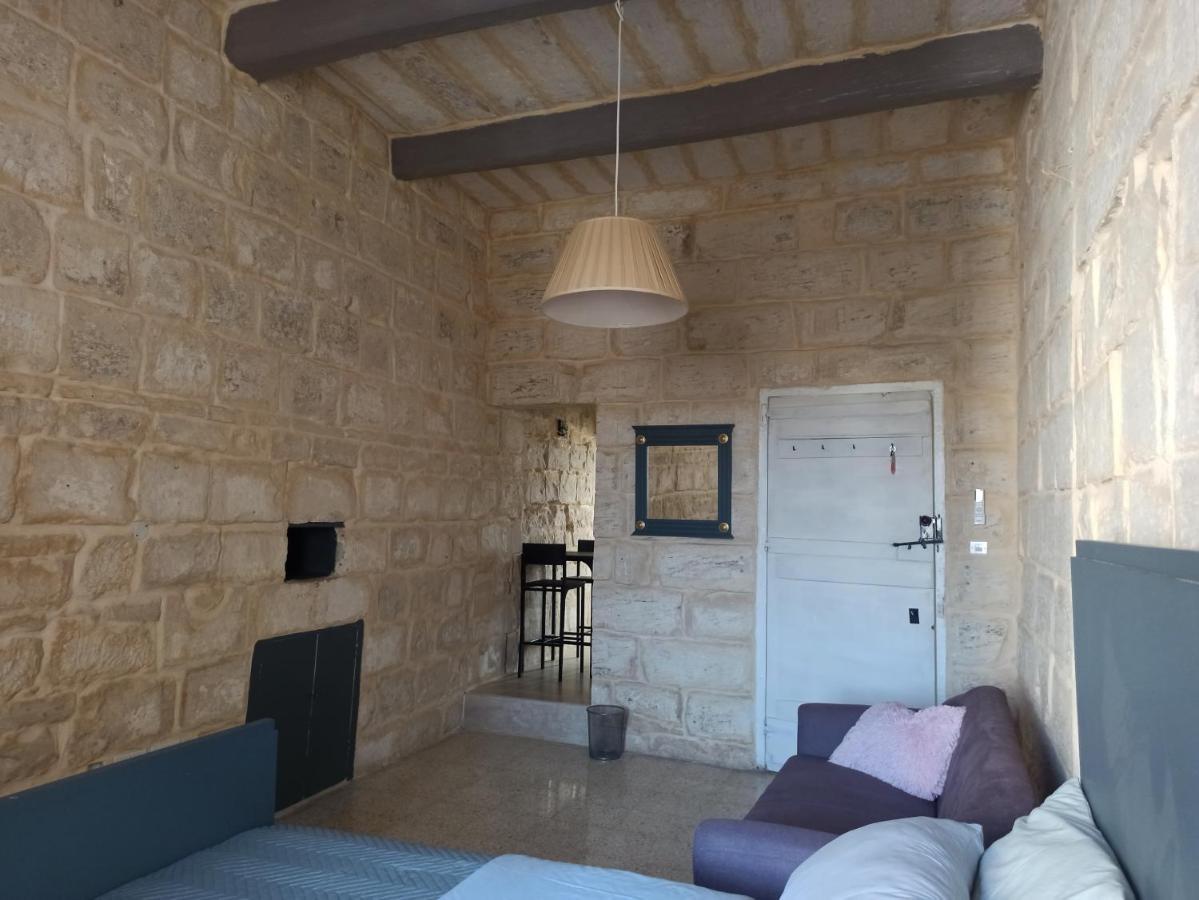Beautiful 1-Bed Apartment In Hal Qormi ภายนอก รูปภาพ